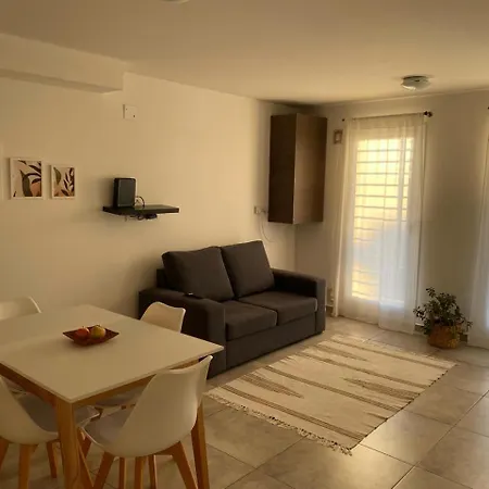 Oasis Departamento, 4 Personas Apartment Neuquen Exterior photo